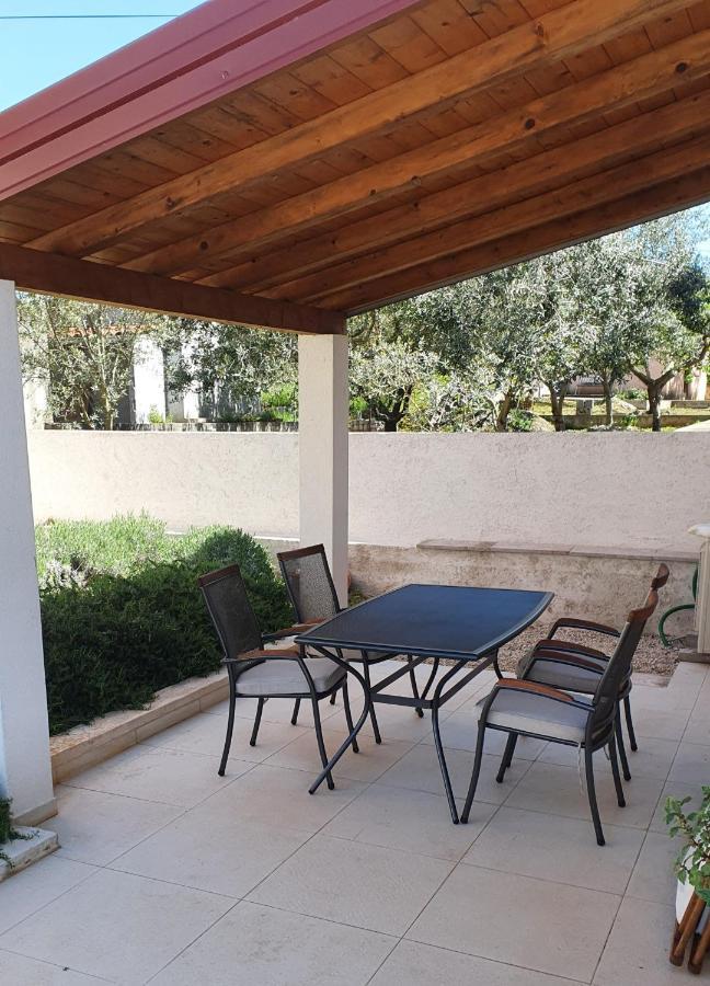 Villa Santa Eufemia Sutomiscica Exterior photo